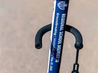 Shovel with RSD13 logo